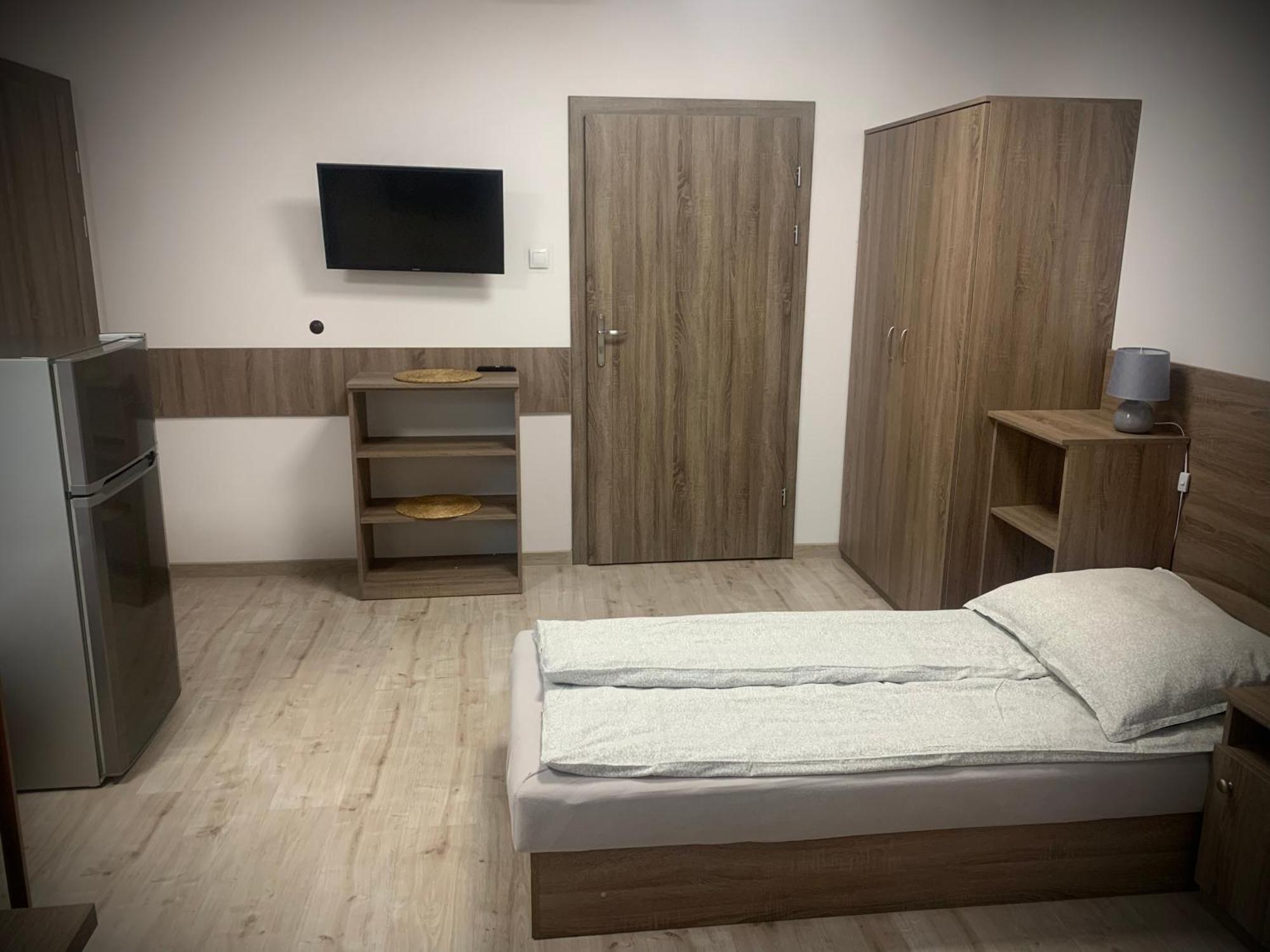 Hostel Sportowa Płońsk Rom bilde